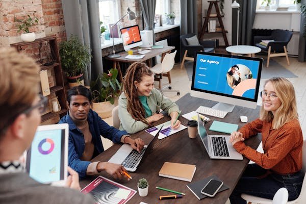 Boostez votre marque avec une agence de communication à Dijon